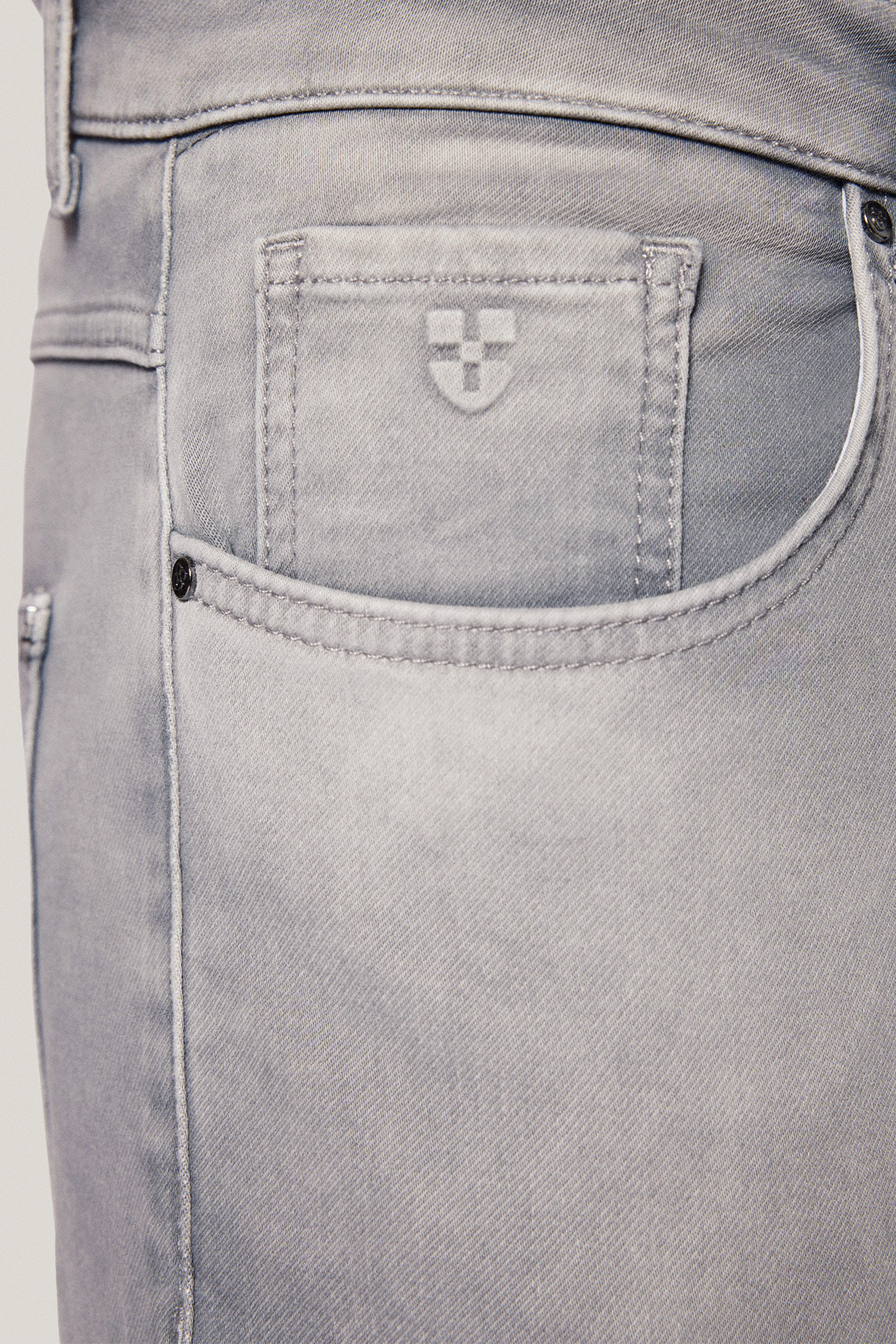 Jeansy Szare Slim Fit PM7