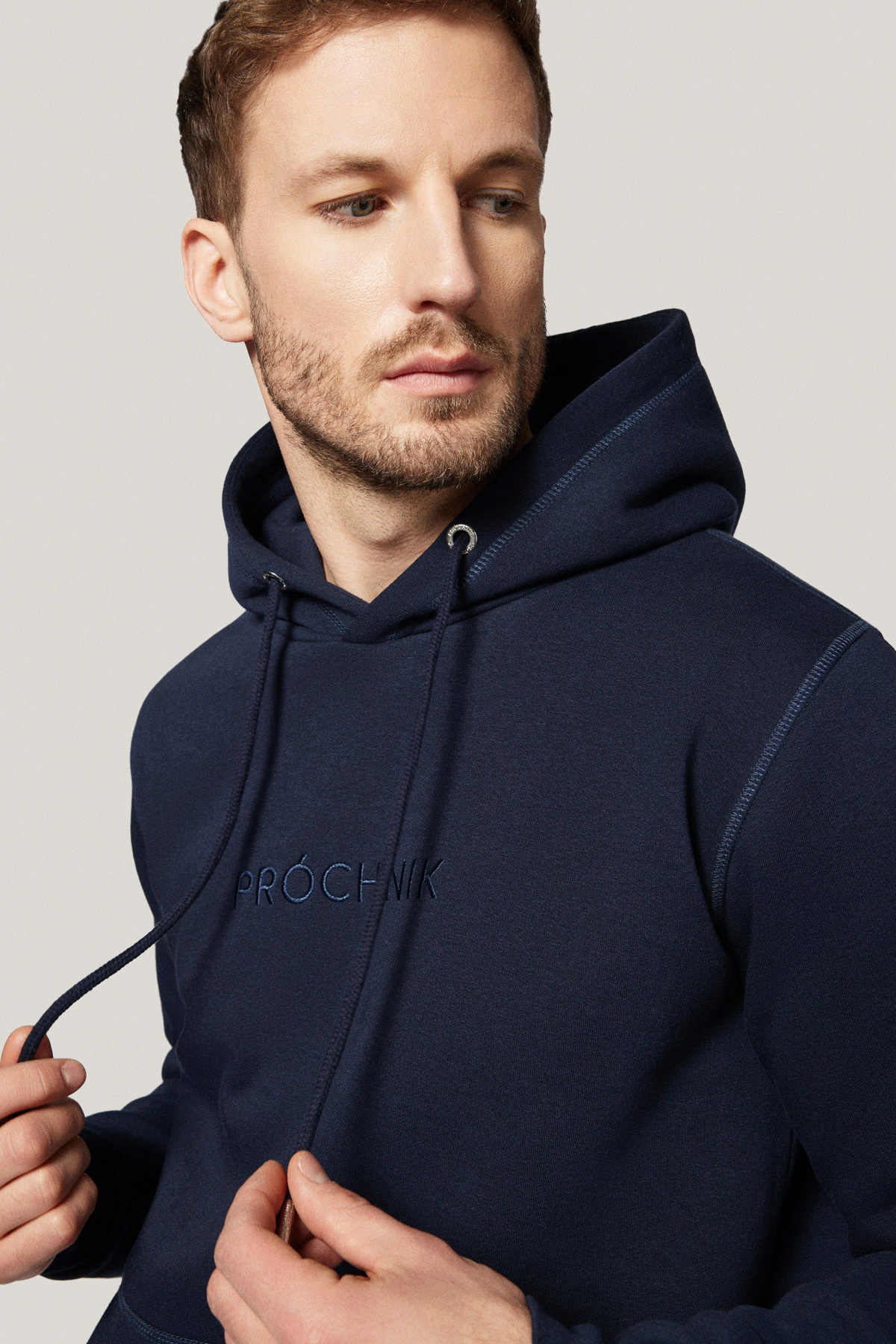 Bluza Nierozpinana z Kapturem Granatowa z Haftem PM12