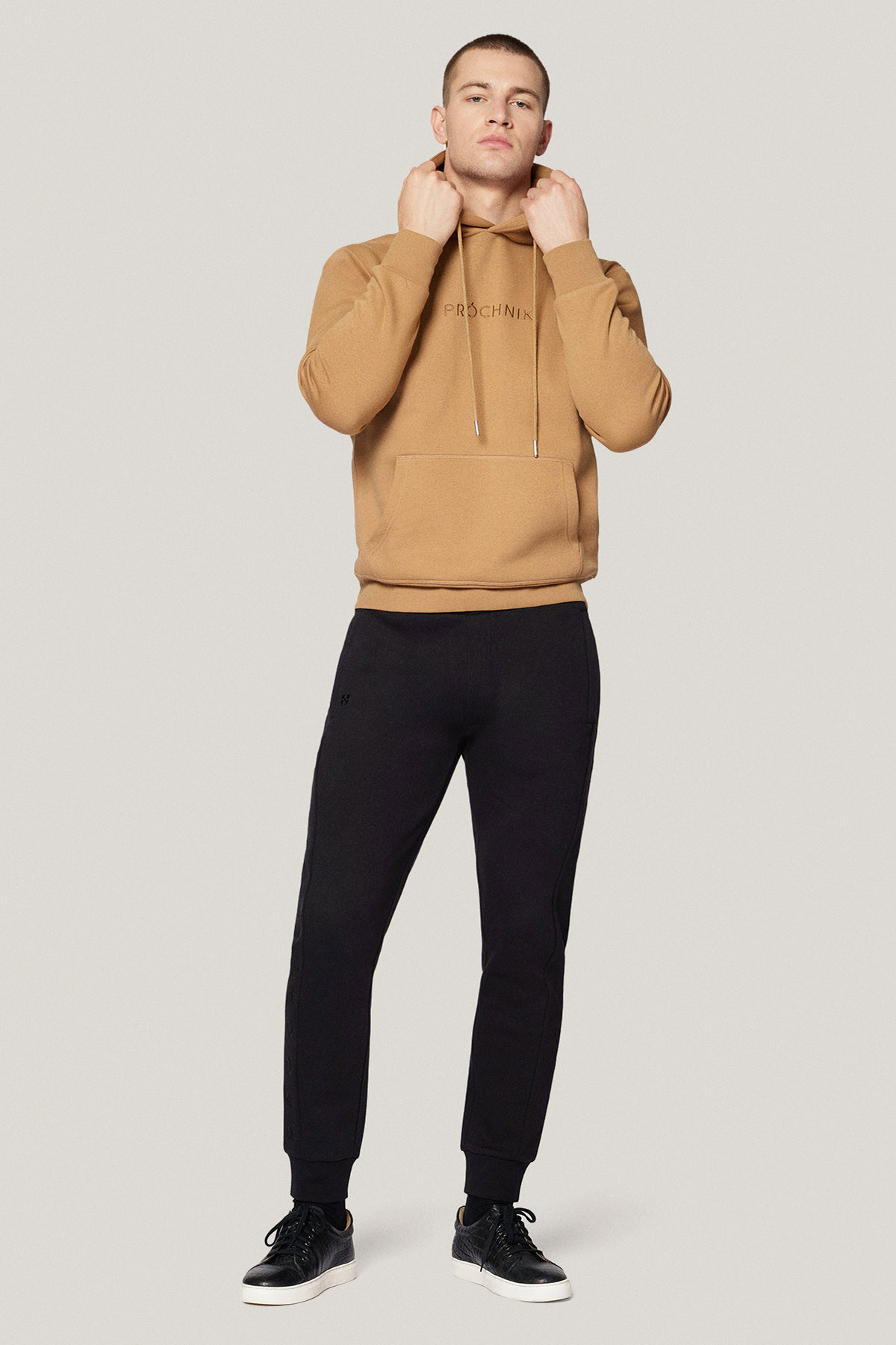 Bluza Nierozpinana z Kapturem Beżowa z Haftem PM12