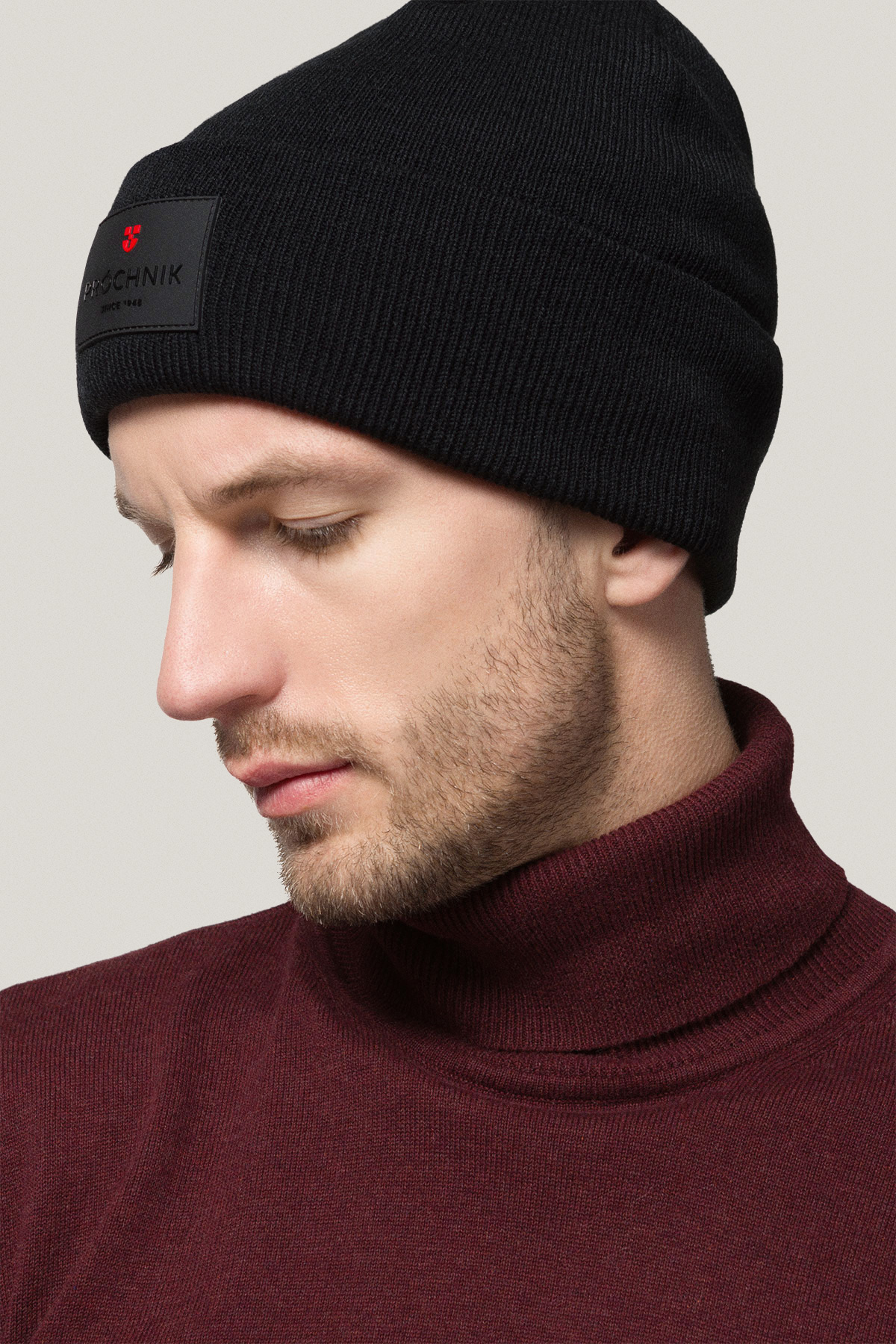 Czapka Granatowa z Prążkowanej Dzianiny PM1