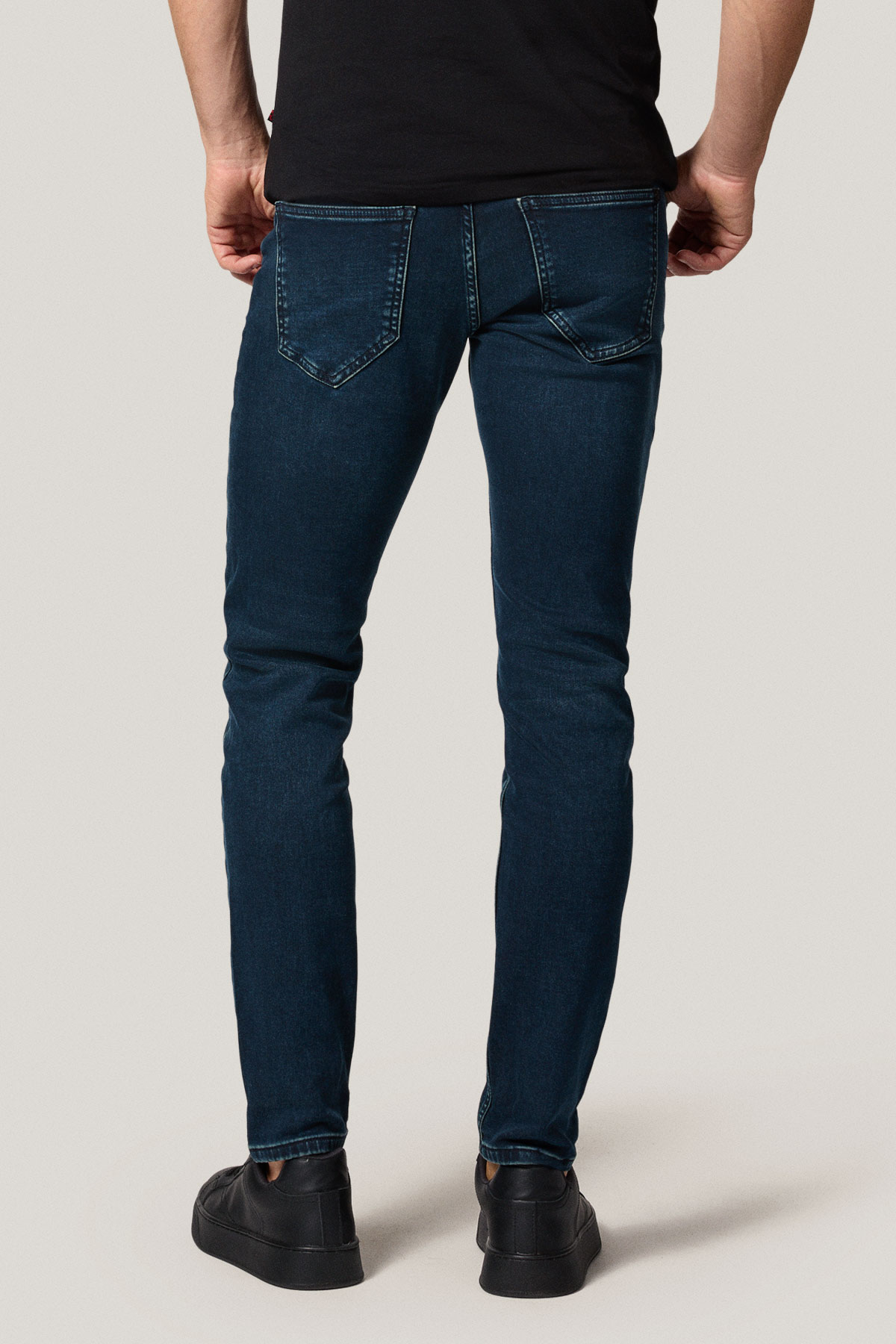 Jeansy Ciemnogranatowe Slim Fit PM9