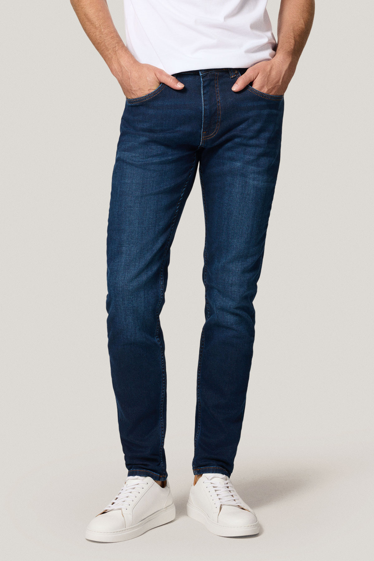 Jeansy Granatowe Slim Fit PM9