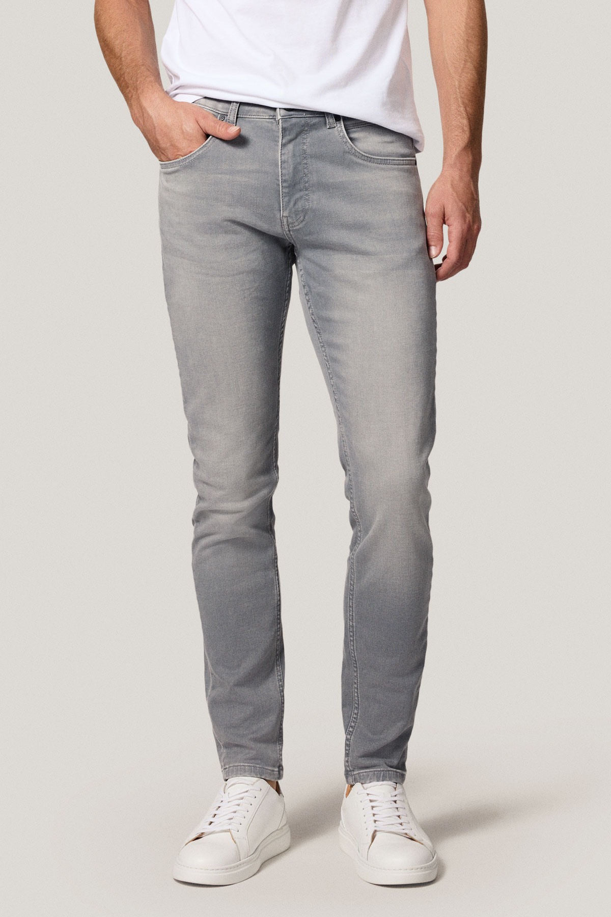 Jeansy Szare Slim Fit PM9