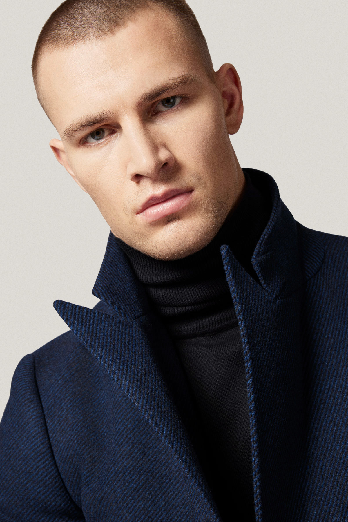 Płaszcz Zimowy Wełniany Dwurzędowy z Certyfikatem NFT Granatowy PM1