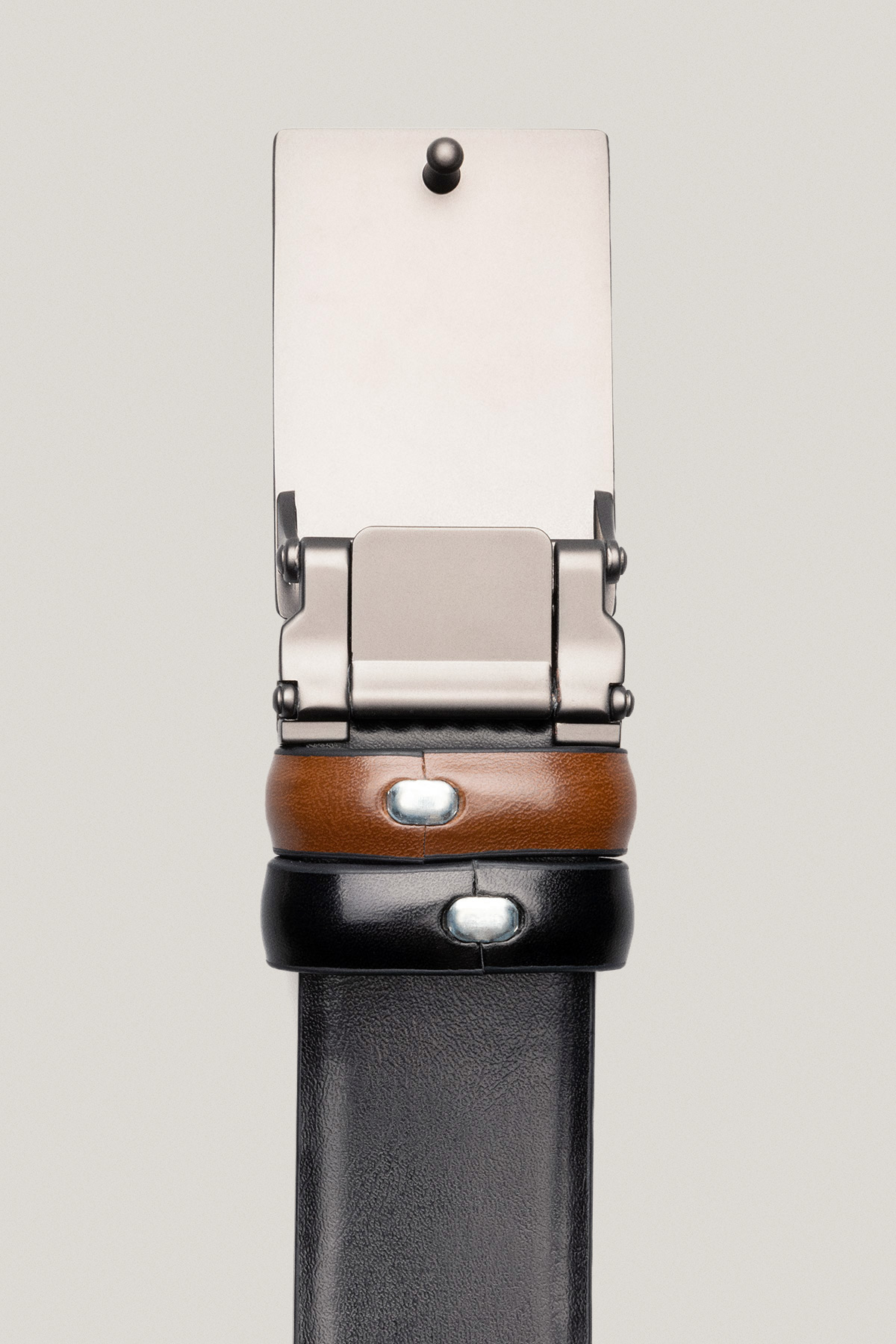 Pasek Dwustronny 4 w 1 z Wymienną Klamrą PM1