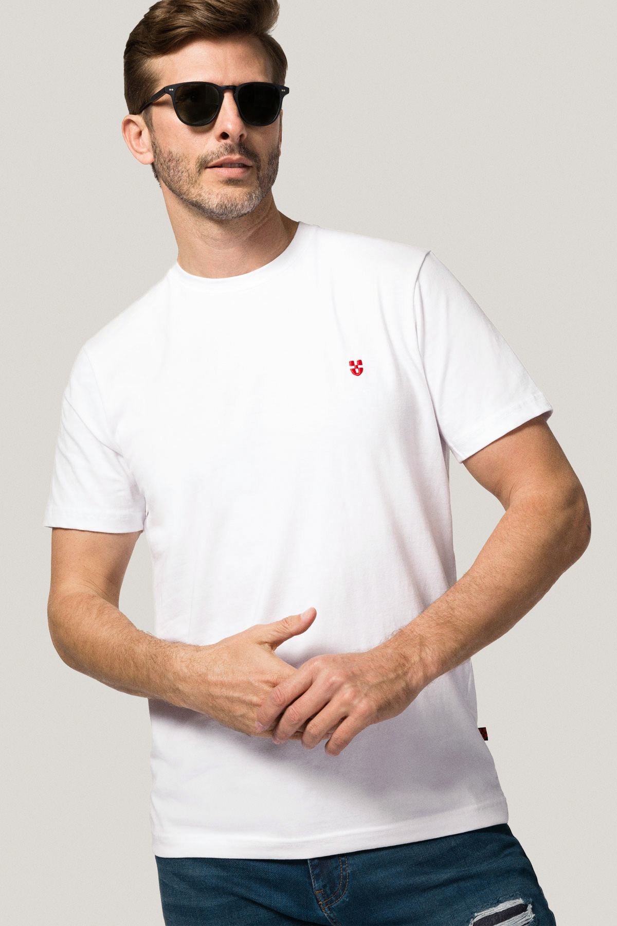 T-shirt Biały z Haftem Bawełniany PM2