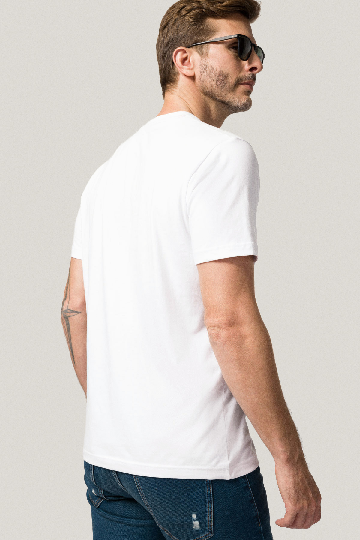 T-shirt Biały z Haftem Bawełniany PM2