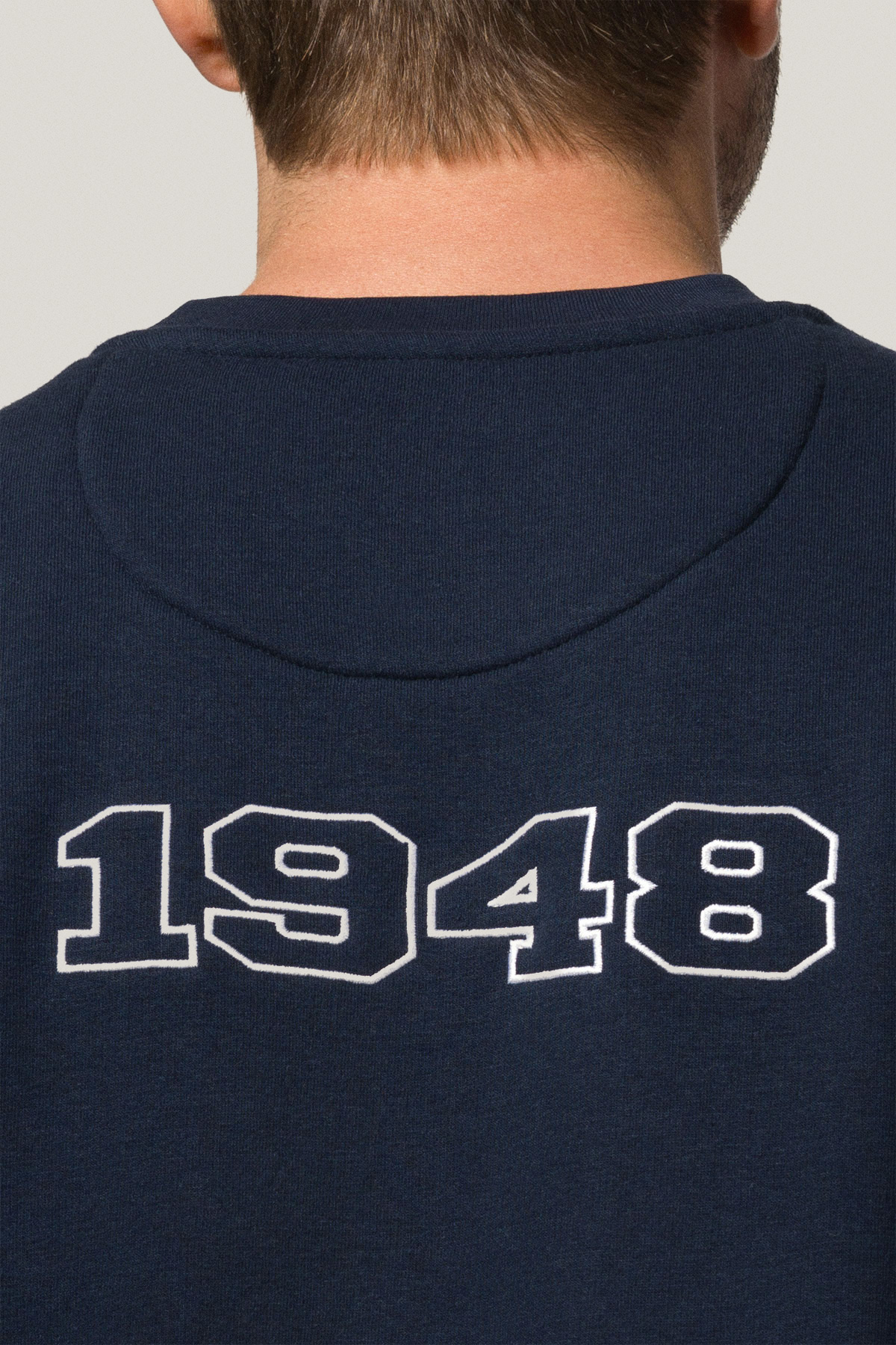 Bluza Nierozpinana Bez Kaptura Granatowa z Naszywkami PM2