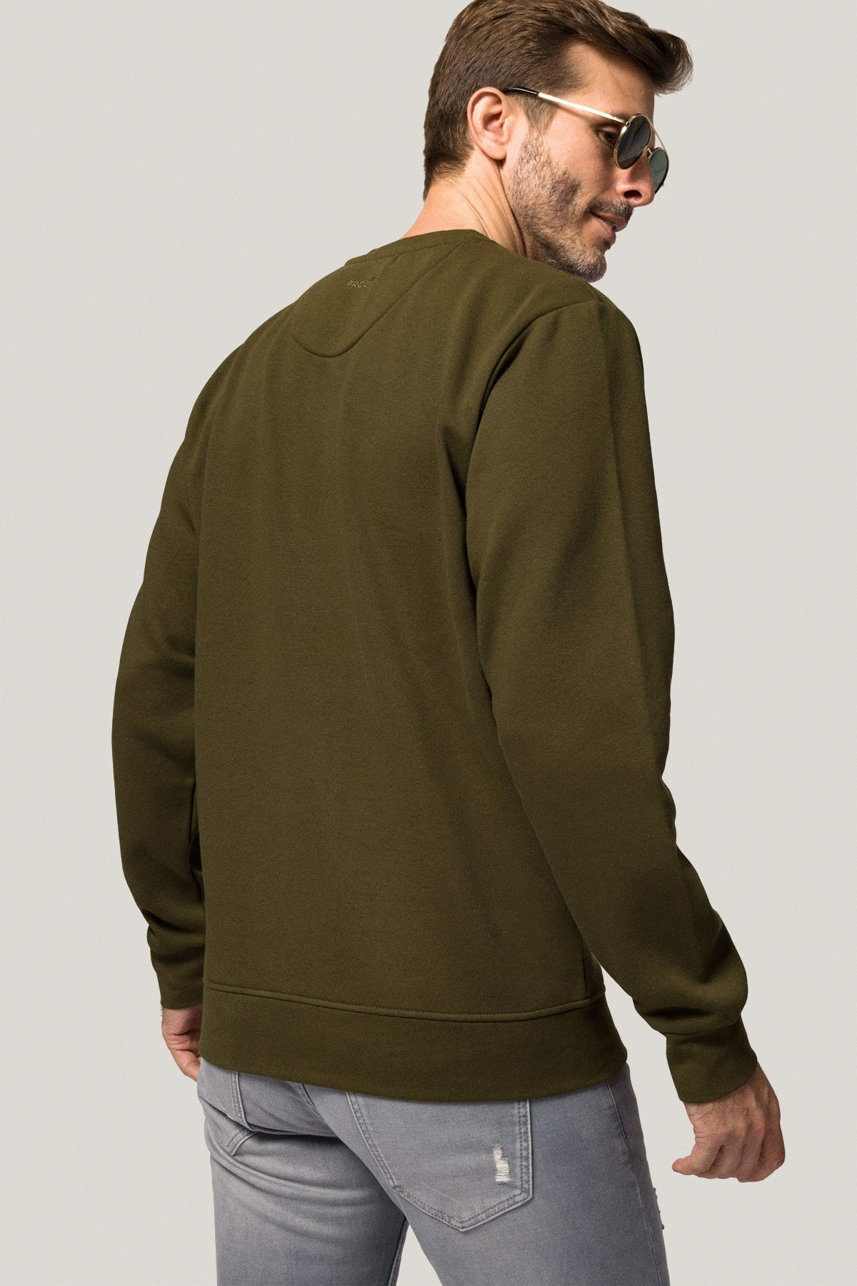 Bluza Nierozpinana Bez Kaptura Zielona z Haftem PM8