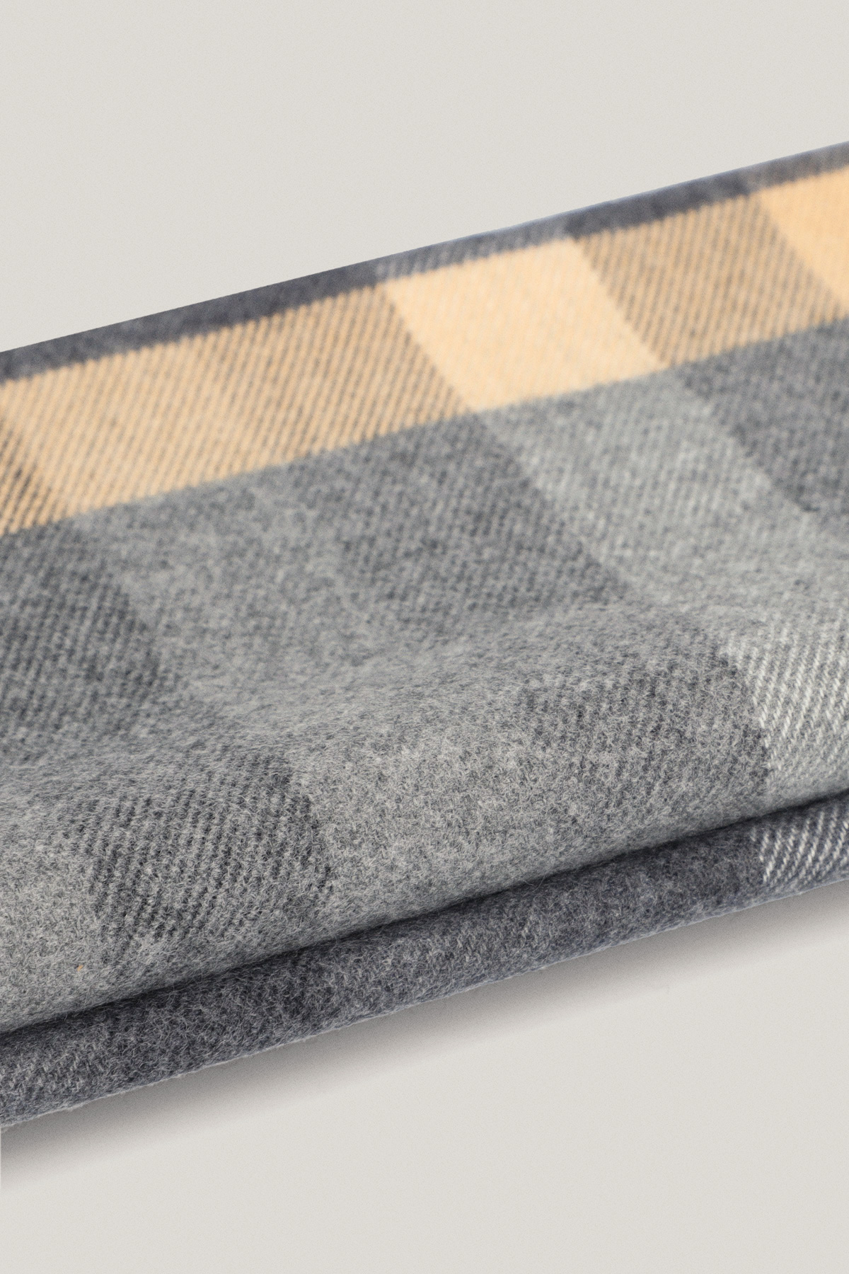 Szal Szary w Kratę PM20