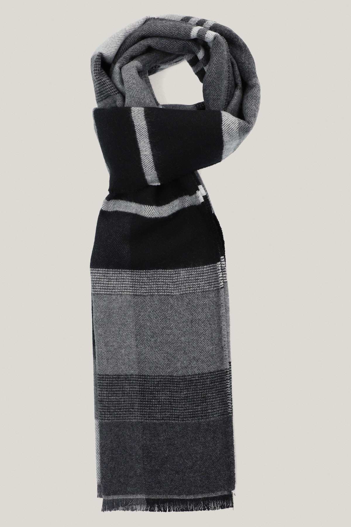 Szal Szaro-czarny w Kratę PM22