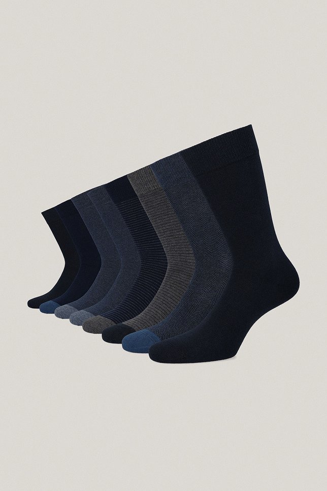 Zestaw 8 Par Wysokich Skarpet Gładkich i We Wzory