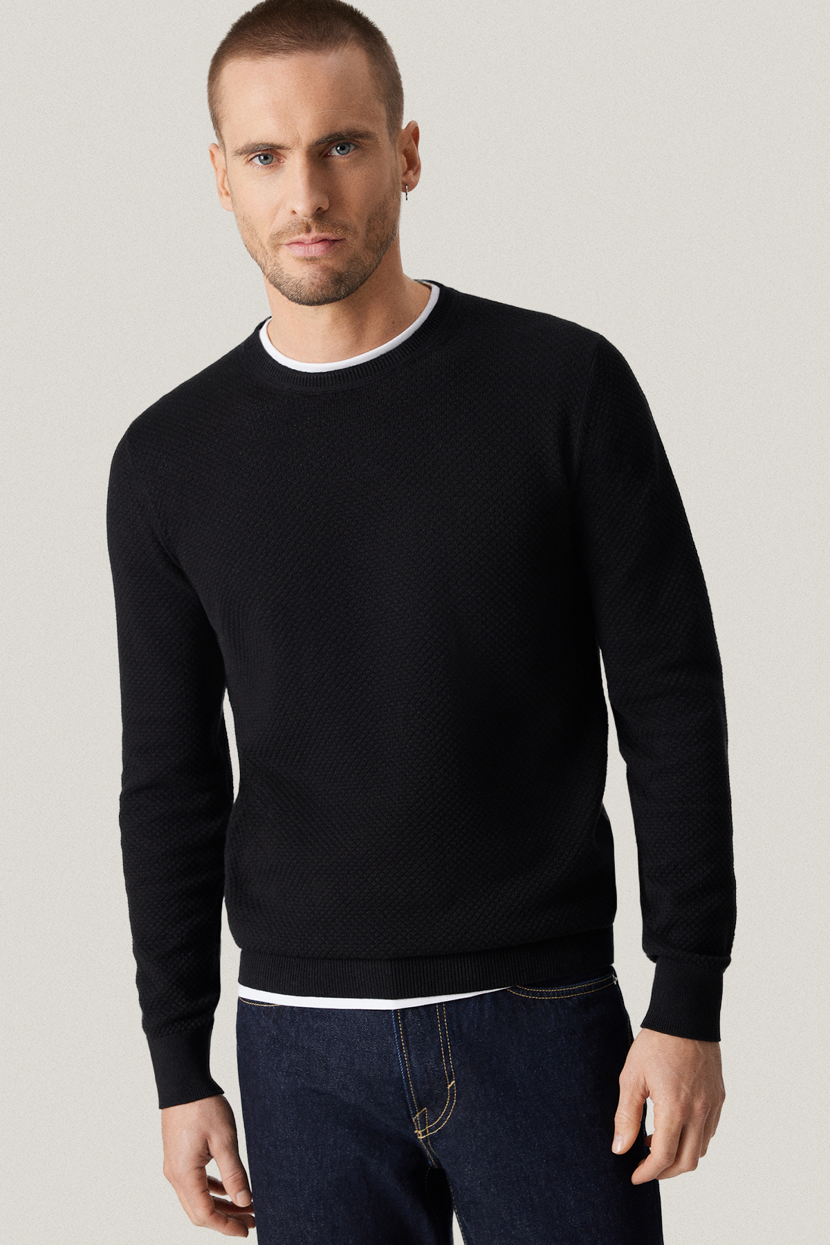 Sweter Czarny Bawełniany O-neck PM17
